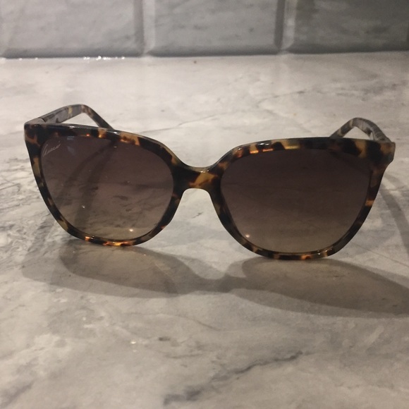 Gucci Accessories - Gucci sunglasses